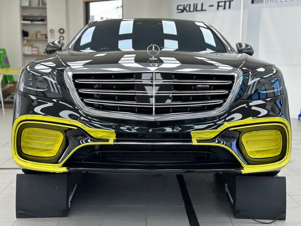 Mercedes-Benz S63 AMGのカーラッピング事例|費用目安・仕上がり 施工写真 1-2