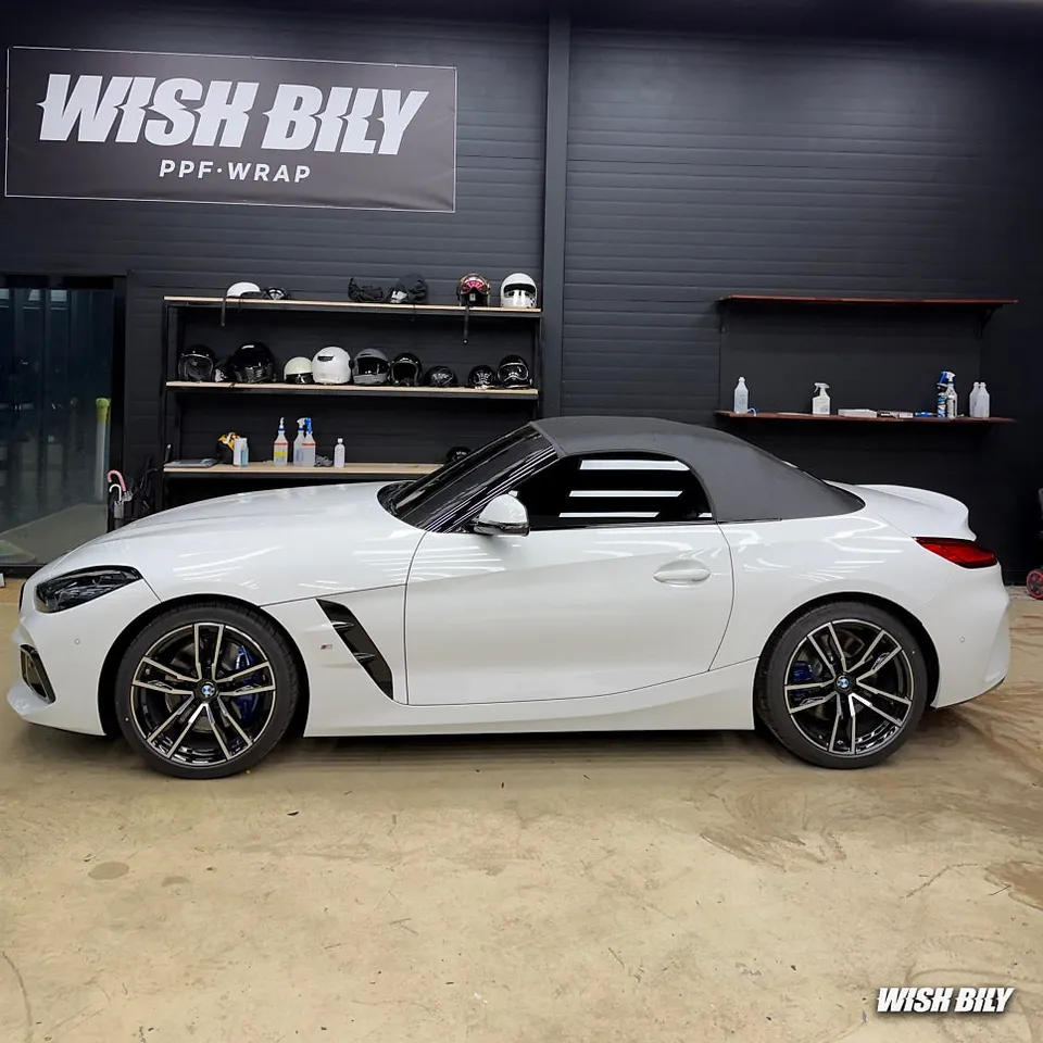 BMW Z4 vinyl wrap - BMW Z4 Vinyl Wrap Review: White to Gray Transformation photo 4