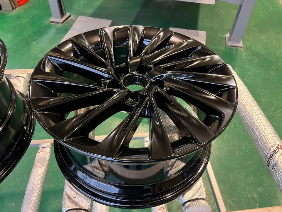 Lexus ES300h wheel repair - Lexus ES300h Wheel Repair & Painting Review — Glossy Finish photo 6