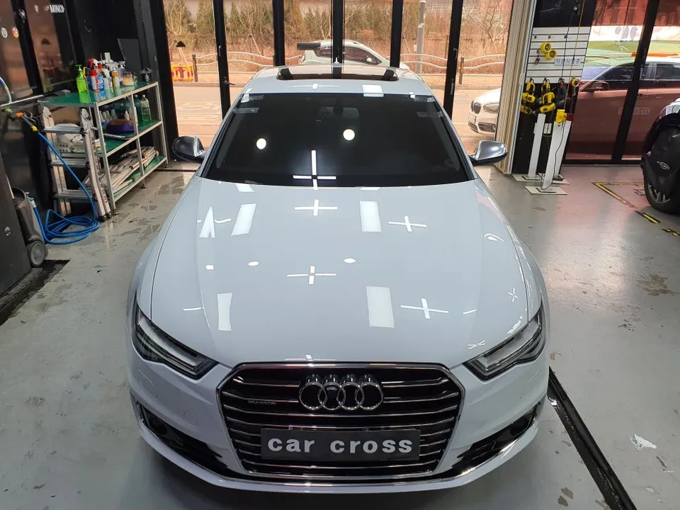 Audi A6のカーラッピング事例|費用目安と仕上がり 施工写真 3-3