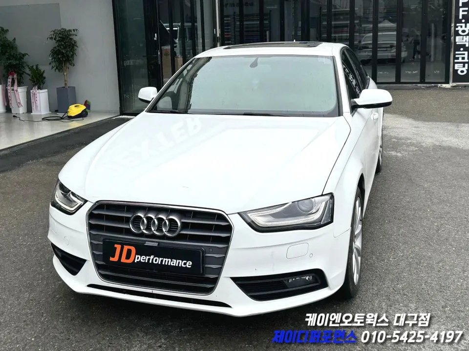 Audi A4のカーフィルム施工事例｜費用目安・仕上がり 施工写真 5