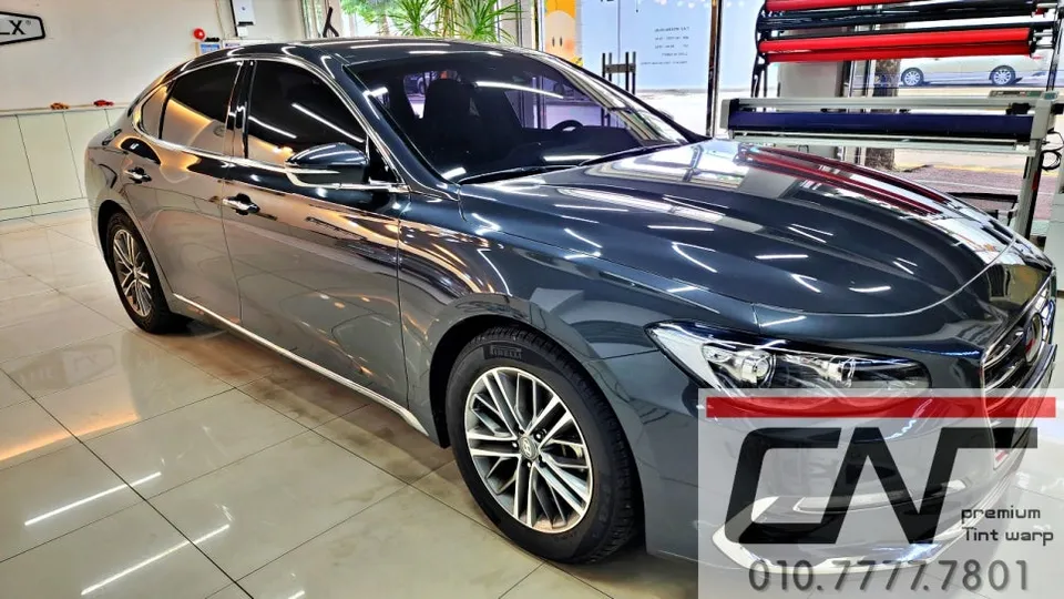 Hyundai Grandeur IGのカーフィルム施工事例|費用目安・仕上がり 施工写真 1-1