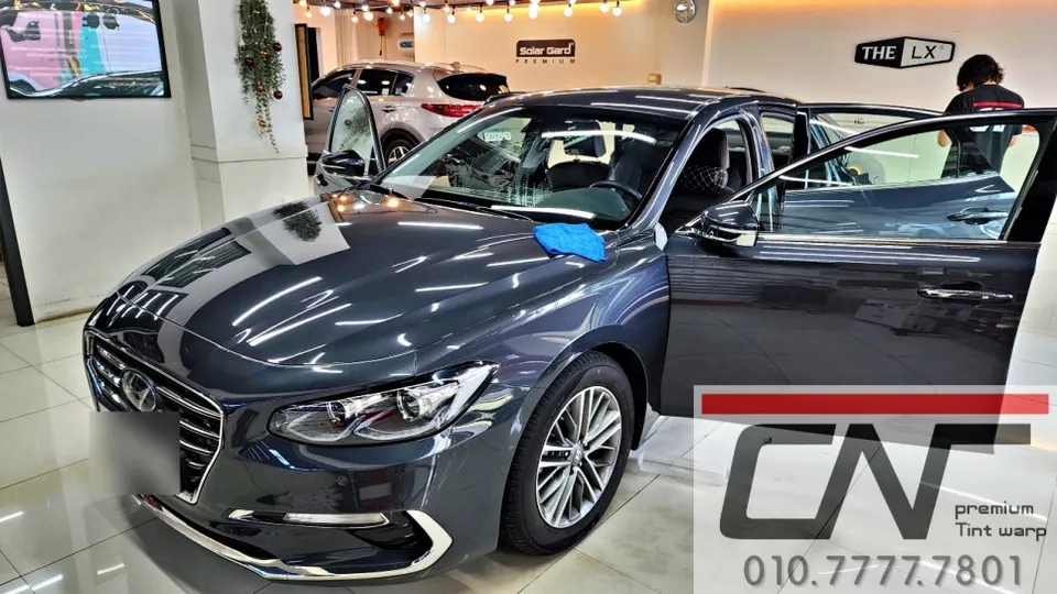 Hyundai Grandeur IGのカーフィルム施工事例|費用目安・仕上がり 施工写真 1-2