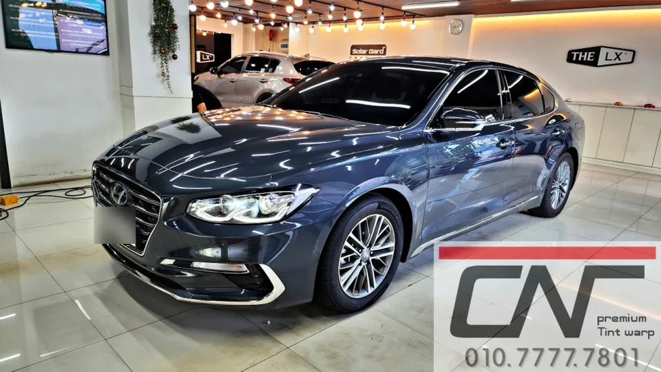 Hyundai Grandeur IGのカーフィルム施工事例|費用目安・仕上がり 施工写真 3-2