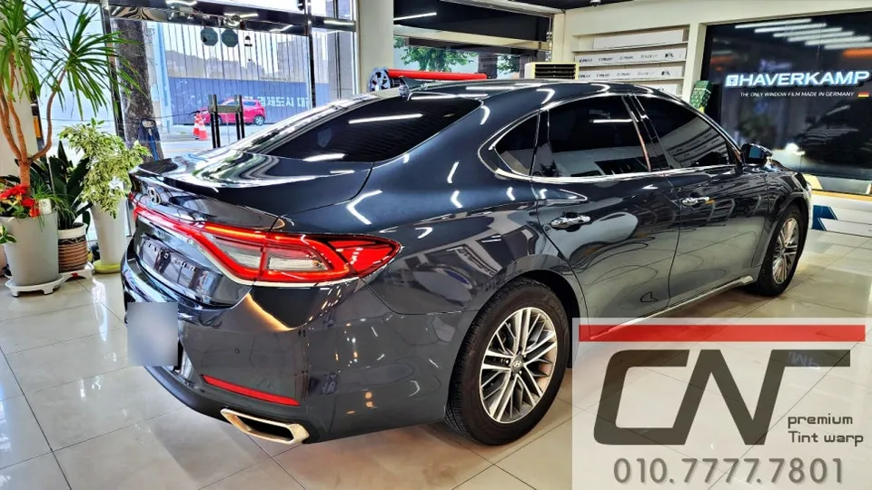 Hyundai Grandeur IGのカーフィルム施工事例|費用目安・仕上がり 施工写真 3-3