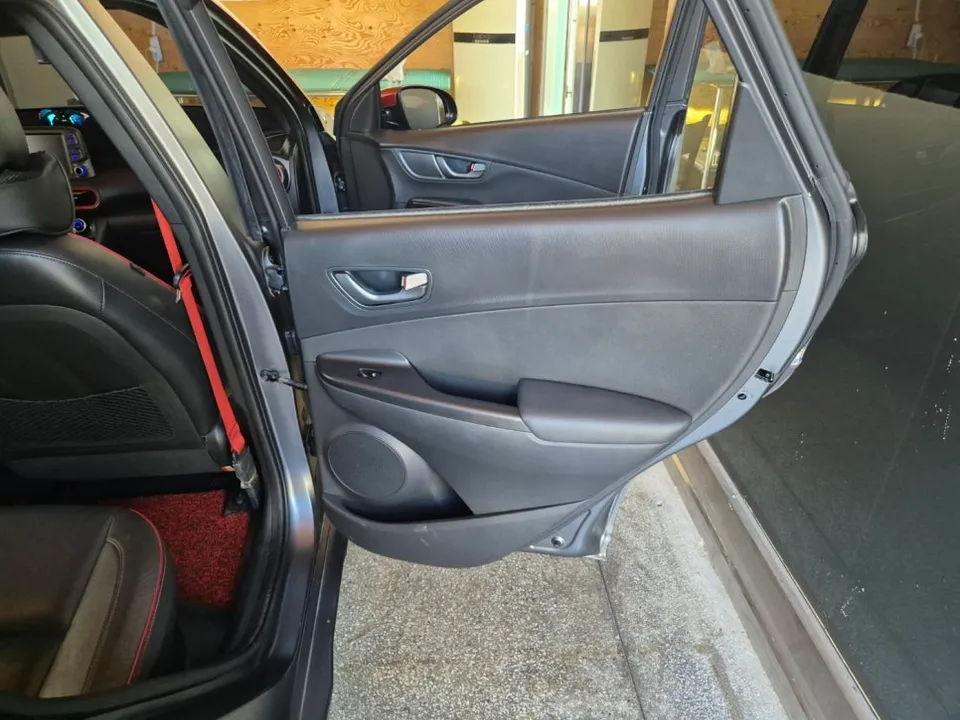 Hyundai Kona ambient lighting - Hyundai Kona Ambient Lighting Review: Cost & Results photo 5