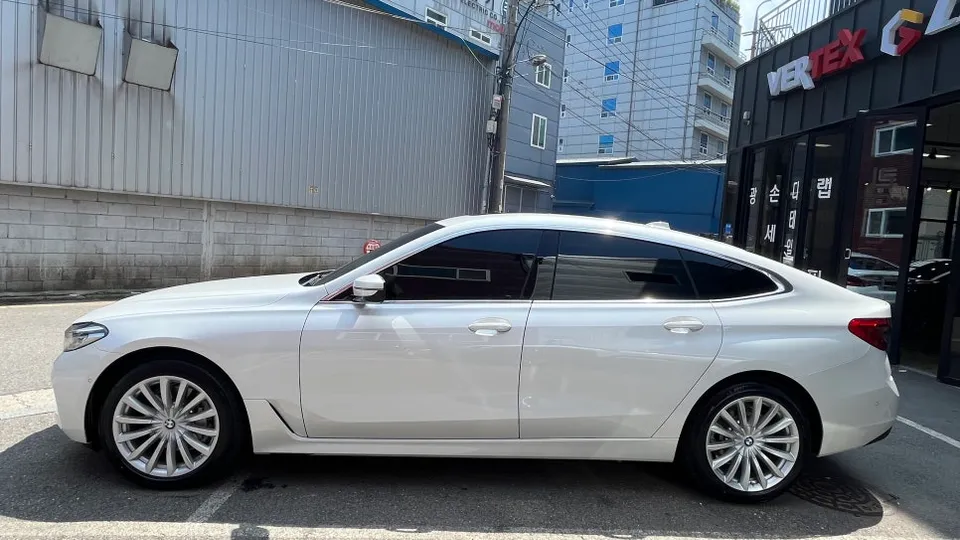 BMW 6 Series GT window tinting - BMW 6 Series GT Window Tinting Installation Review — Cost photo 4