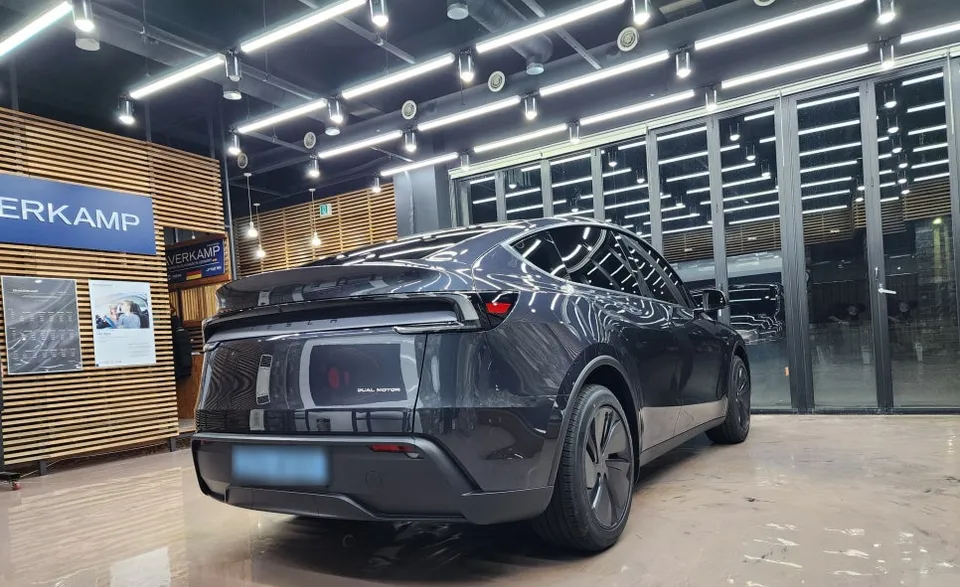 Tesla Model Y Juniper window tinting - Tesla Model Y Juniper Window Tinting Review: Cost & Results photo 7