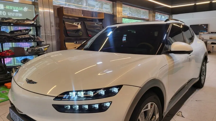 Genesis GV60 ambient lighting installation result