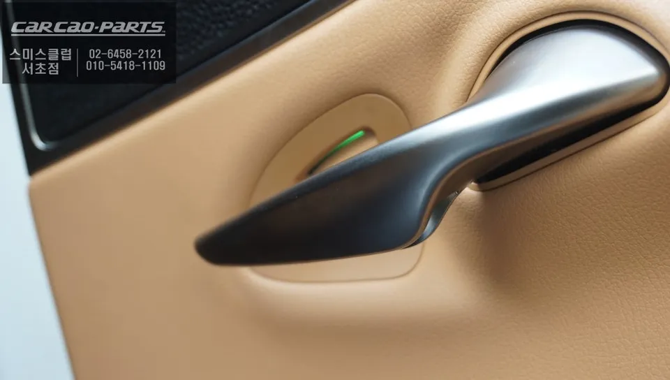 Lexus ES ambient lighting - Lexus ES Ambient Lighting Review - Enhanced Interior Mood photo 4