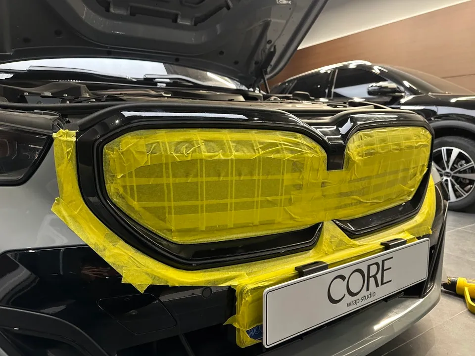BMW 5 Series G30のカーラッピング事例 施工写真 5