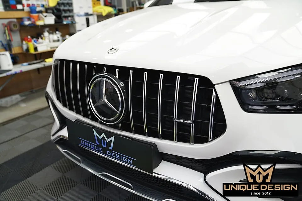 Mercedes-Benz GLEのガラスコーティング事例|韓国での施工 施工写真 3-1