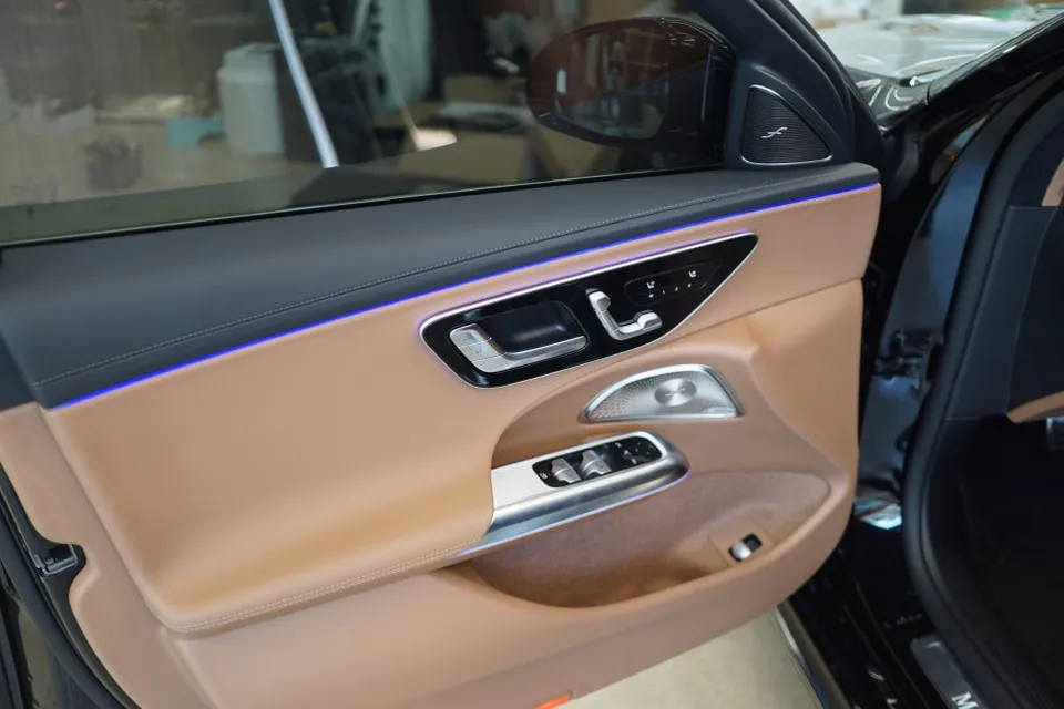 Mercedes-Benz E-Class W214 ambient lighting - Mercedes-Benz E-Class W214 Ambient Lighting Upgrade photo 3