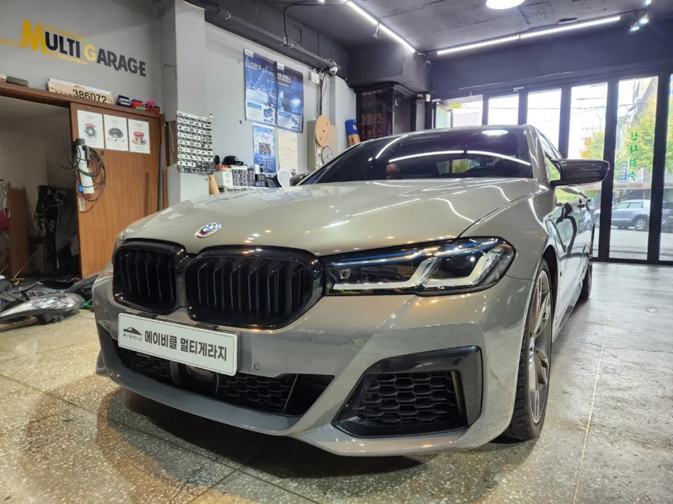 BMW 5 Series Steering Wheel Customization Review