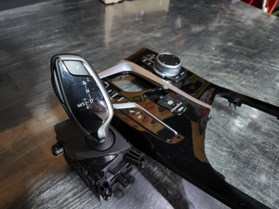 BMW 5 Series steering wheel - BMW 5 Series Steering Wheel Customization Review photo 4