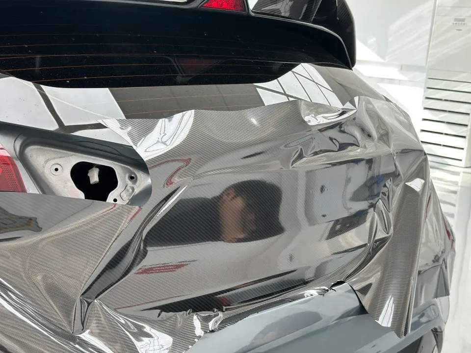 Hyundai Veloster Nのカーラッピング事例|費用目安・仕上がり 施工写真 1-2