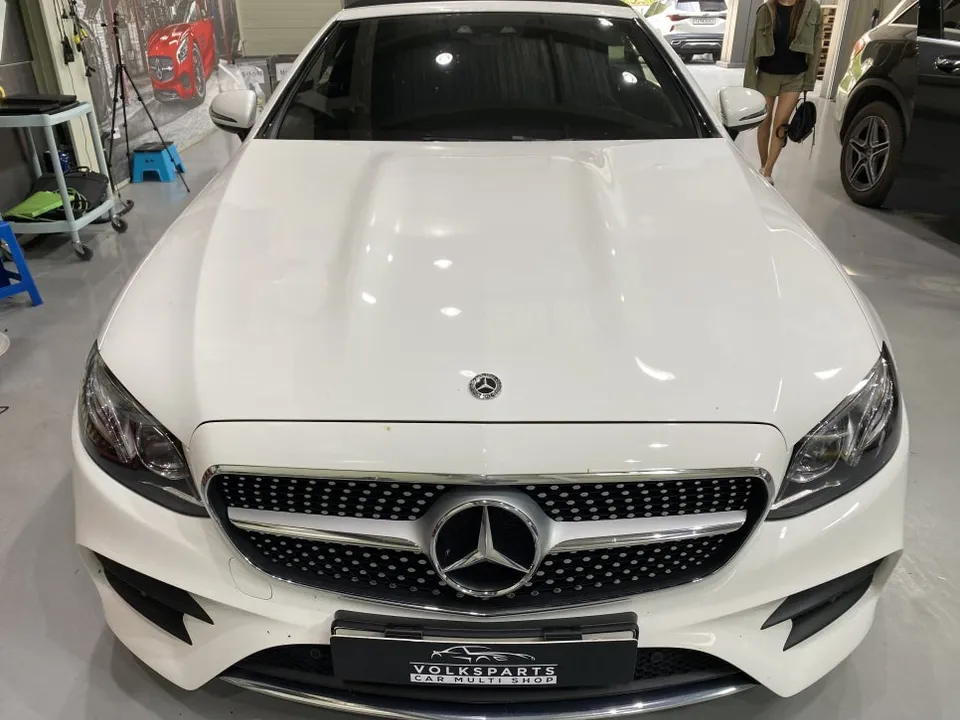 Mercedes-Benz E-Class W213 dash cam installation result