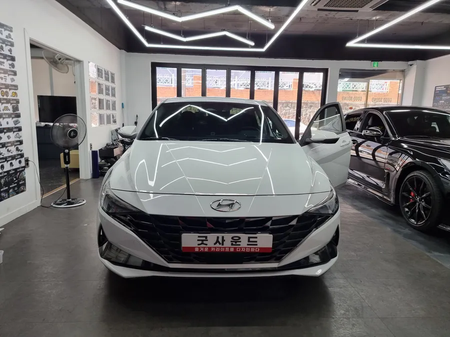 Hyundai Elantra CN7のカーオーディオ施工事例 写真