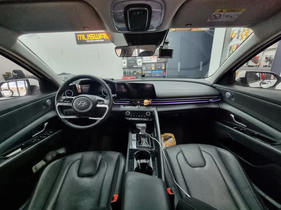 Hyundai Elantra CN7のカーオーディオ施工事例 施工写真 2-1