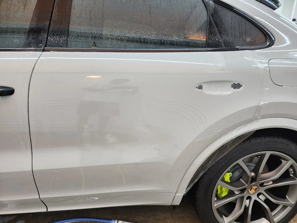 Porsche Cayenne E3 PPF施工事例｜費用目安・仕上がり 施工写真 3-3