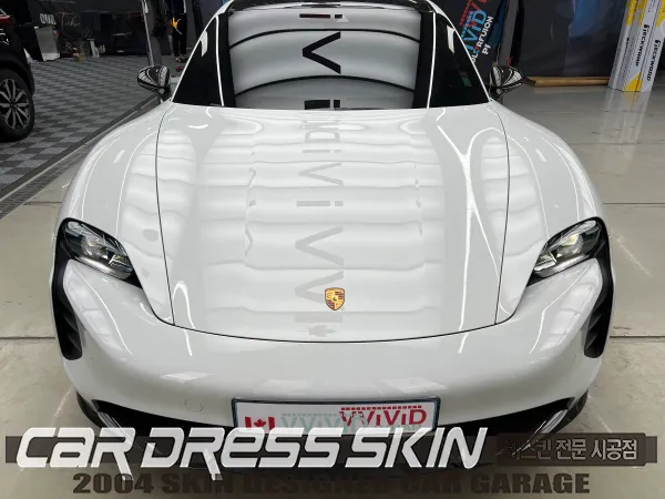 Porsche TaycanのPPF施工事例 施工写真 4