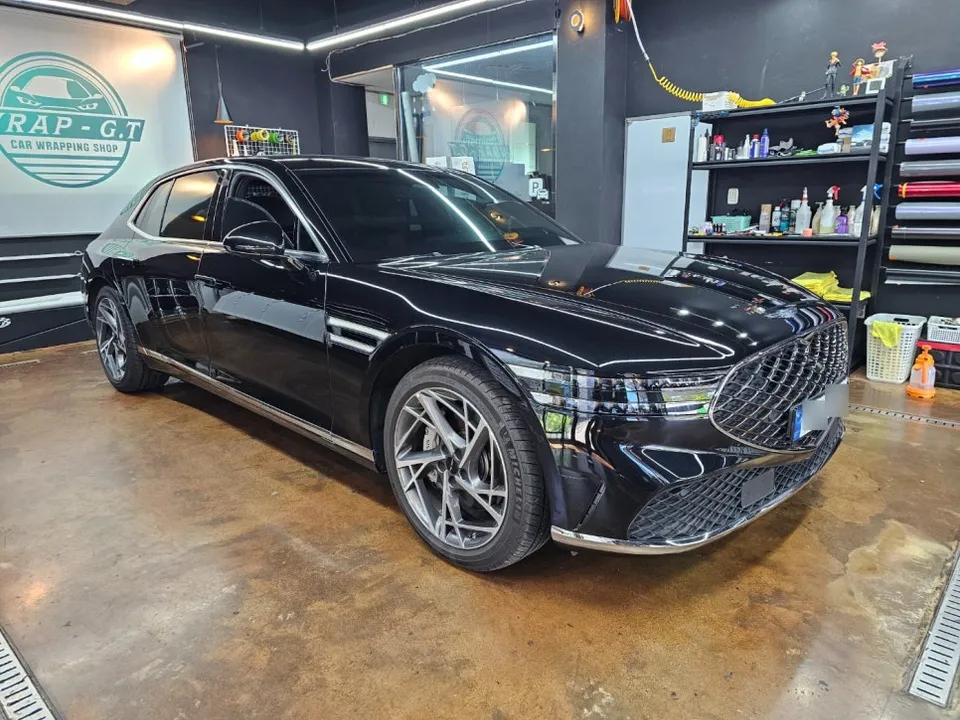 Genesis G90 PPF施工事例｜費用目安と仕上がり 施工写真 1-2