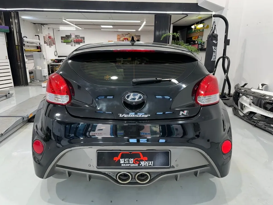 Hyundai Velosterのカーフィルム施工事例|費用目安・仕上がり 施工写真 3-1
