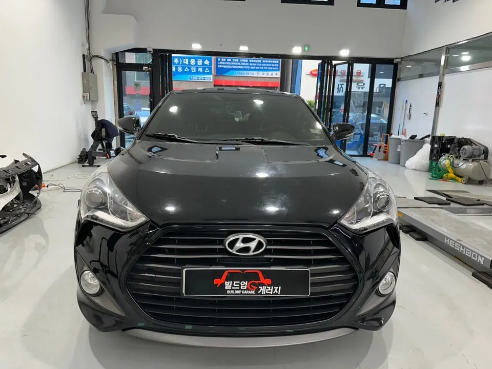 Hyundai Velosterのカーフィルム施工事例|費用目安・仕上がり 施工写真 1-2