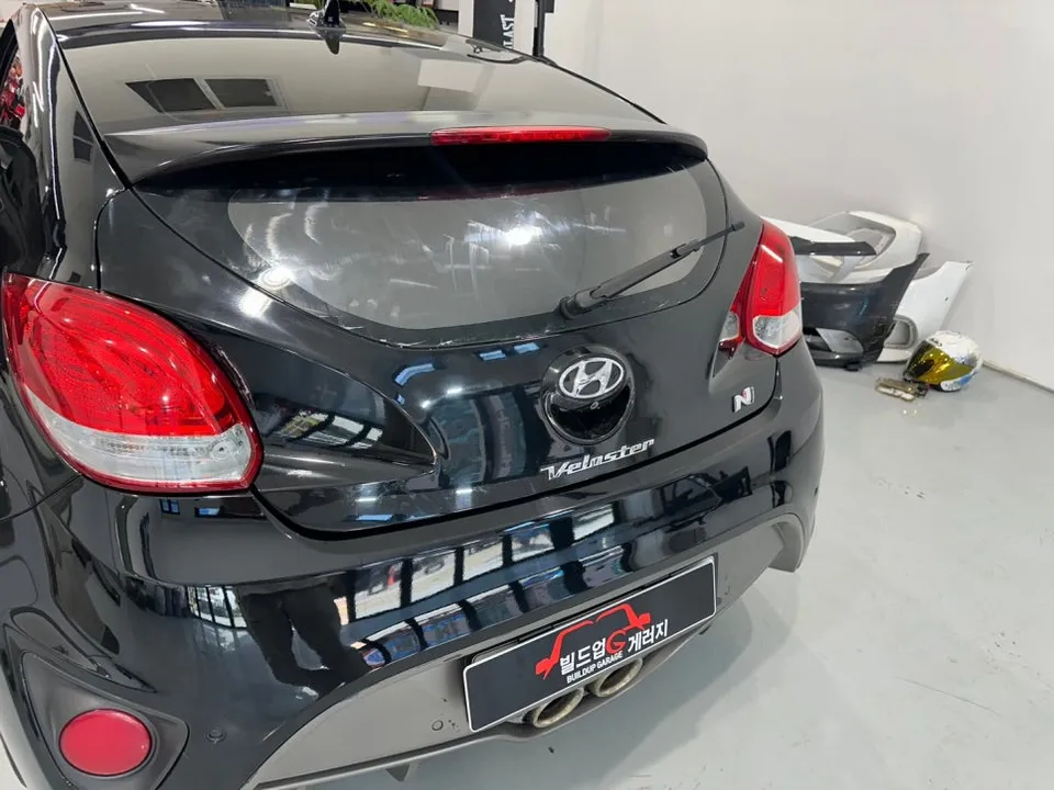 Hyundai Velosterのカーフィルム施工事例|費用目安・仕上がり 施工写真 1-3