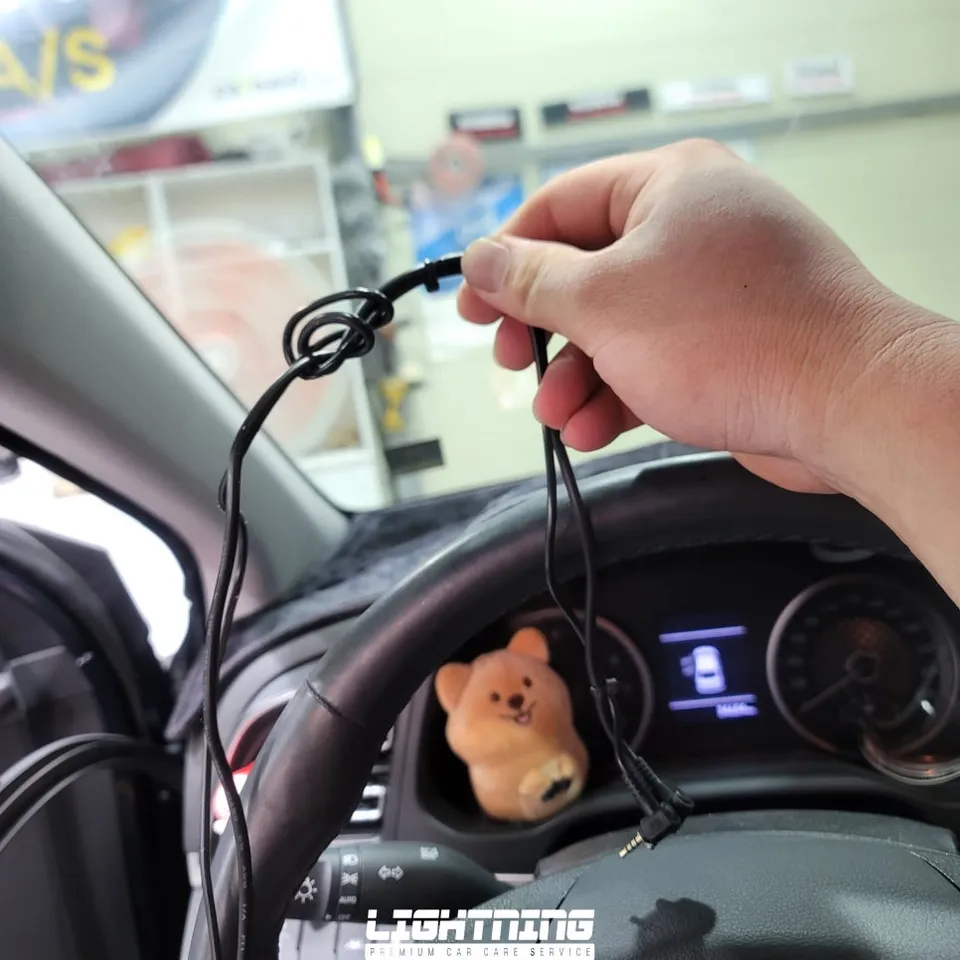 Hyundai Elantra dash cam - Hyundai Elantra Dash Cam Installation Review photo 4
