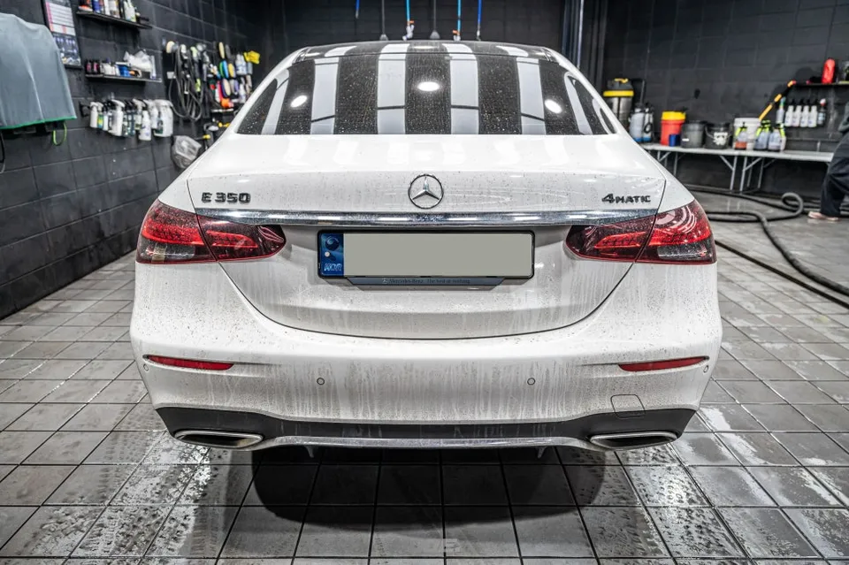 Mercedes-Benz E-Class ceramic coating - Mercedes-Benz E-Class Ceramic Coating Review: Cost & Results photo 4