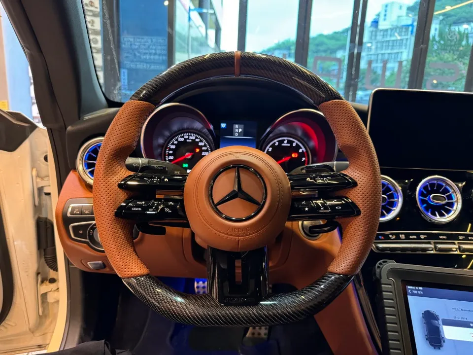 Mercedes-Benz C-Class W205 steering wheel - Mercedes-Benz W205 Steering Wheel Customization Review photo 3