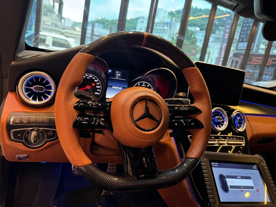 Mercedes-Benz C-Class W205 steering wheel - Mercedes-Benz W205 Steering Wheel Customization Review photo 4