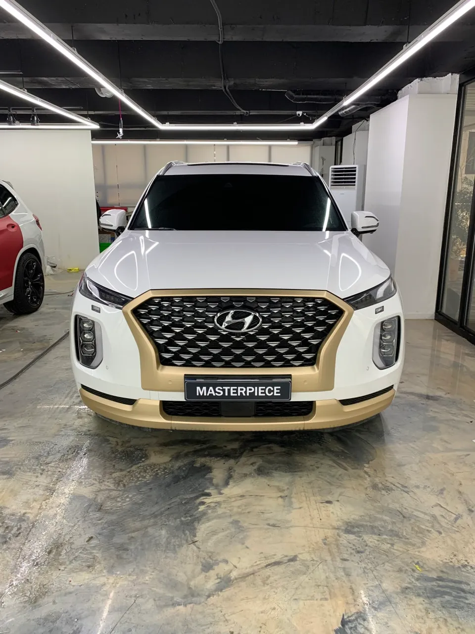 Hyundai Palisade Vinyl Wrap Review: Gloss Black Chrome Delete
