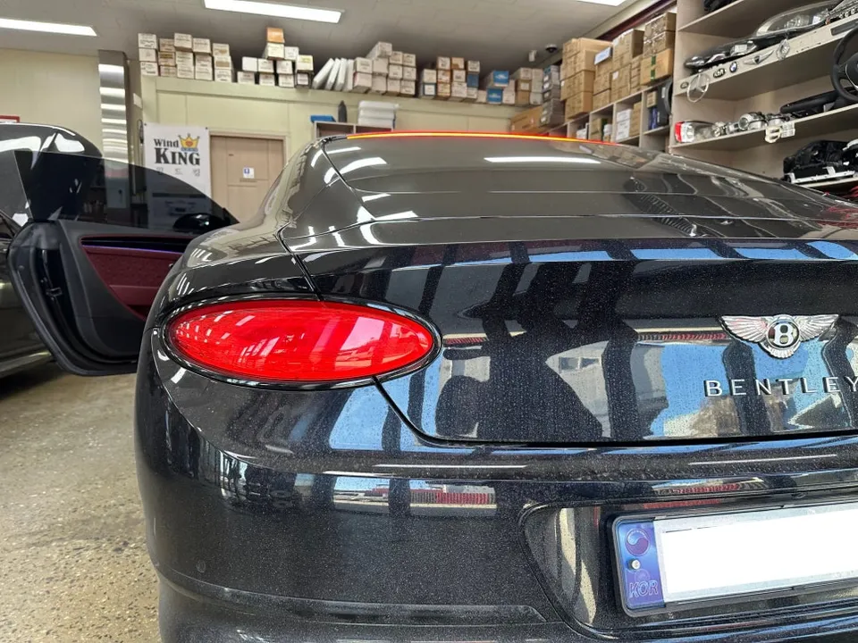 Bentley Continental GT body repair - Bentley Continental GT Taillight Repair Review photo 2