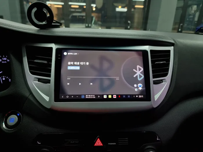 Hyundai TucsonのAndroid Auto・CarPlay取付事例 施工写真 2-2