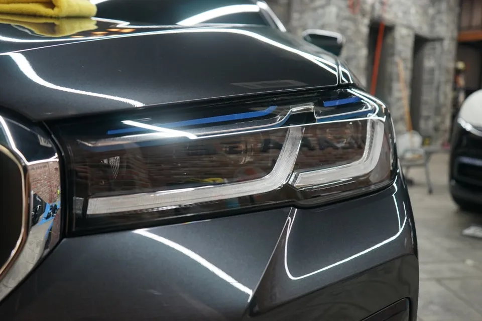 BMW 530e G30 ppf - BMW 530e PPF Review: Headlight Protection & Bumper Coating photo 3