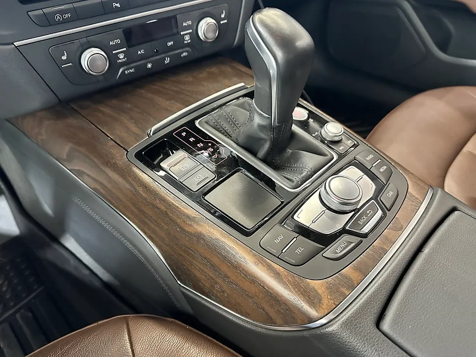 Audi A7のカーラッピング事例|3Mマットブラックで高級感アップ 施工写真 3-3