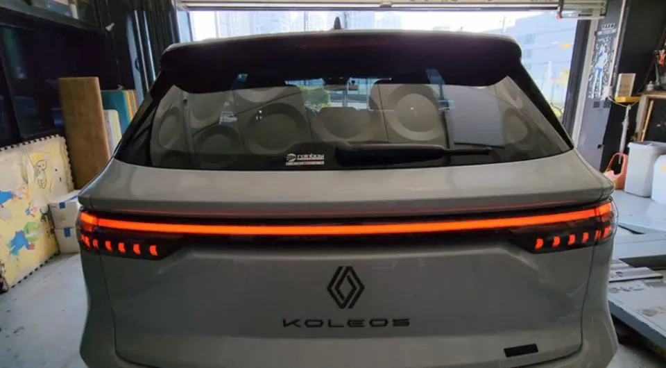 Renault Korea QM6 ambient lighting installation result