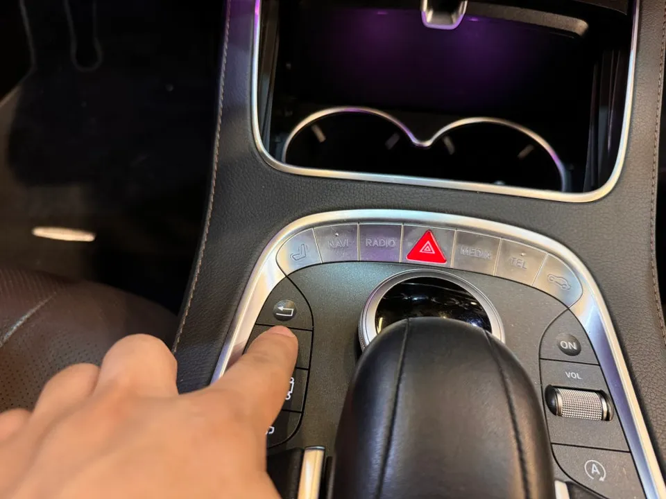 Mercedes-Benz S-Class dashcam navi - Mercedes-Benz S-Class Dashcam & Navigation Install — Busan photo 5