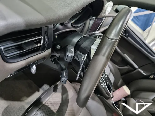 Porsche Macan interior customization - Porsche Macan Interior Customization Review photo 6