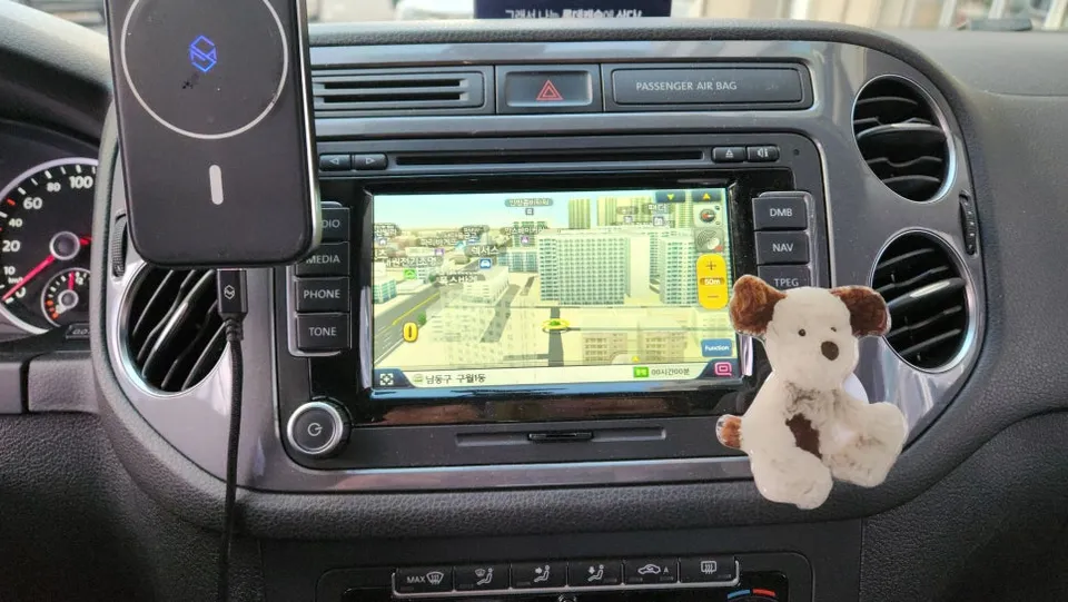 Volkswagen Tiguan dash cam - Volkswagen Tiguan Dash Cam Installation Review photo 3