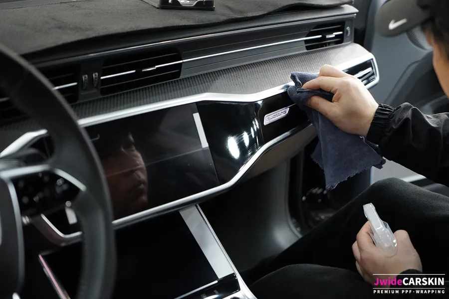 Audi S7 ppf - Audi S7 PPF Review: Crystal Clear Interior Protection photo 3