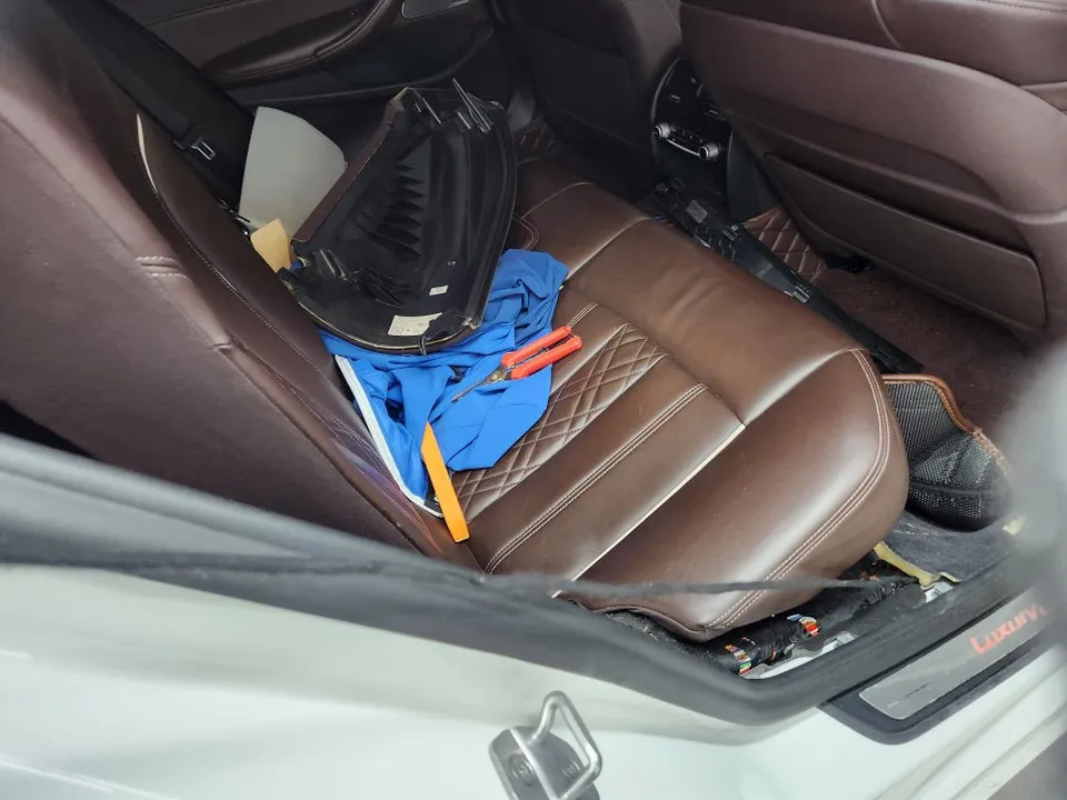 BMW 5 Series dash cam - BMW 5 Series Dash Cam Installation Review — Professional Fit photo 4