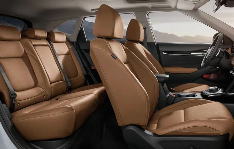 Hyundai Elantraのカーラッピング事例|費用目安・仕上がり 施工写真 3-2