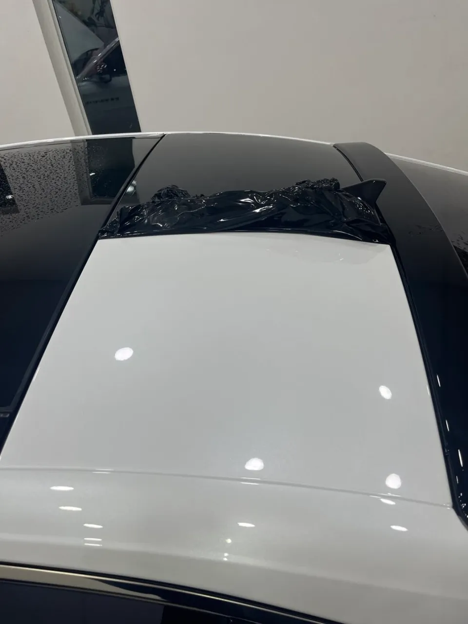 Genesis G70 vinyl wrap - Genesis G70 Vinyl Wrap Review: Gloss Black Two-Tone & Chrome Dele photo 4