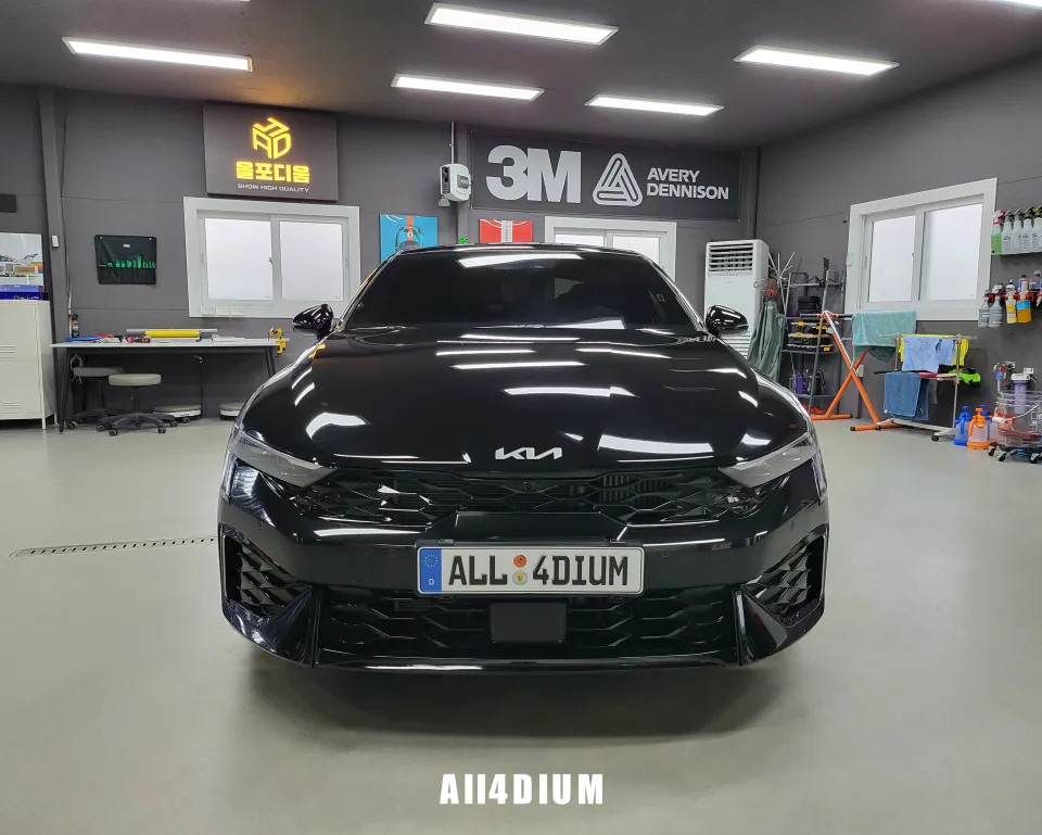 Kia K5のカーラッピング事例｜ナ尔多グレーへのカスタム 写真