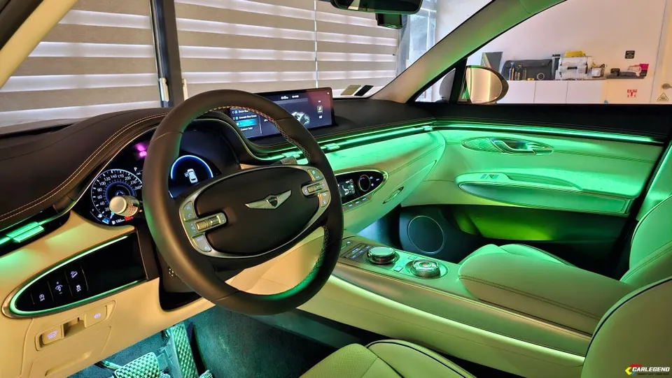 Genesis GV70 ambient lighting - Genesis GV70 Ambient Lighting Review — Seamless OEM Integration photo 5