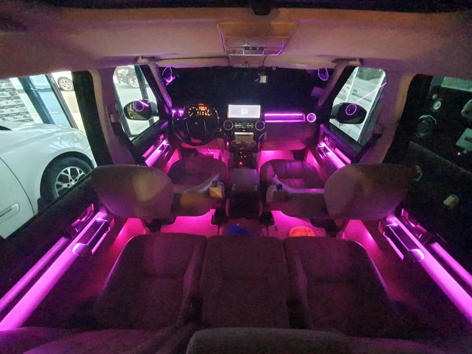Land Rover Discovery 4 ambient lighting - Land Rover Discovery 4 Ambient Lighting Upgrade - Premium Interio photo 3
