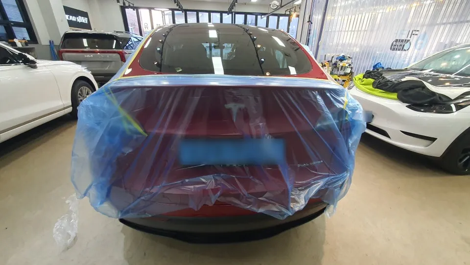 Tesla Model Y new car package - Tesla Model Y New Car Package Review: Enhanced Comfort & Style photo 4